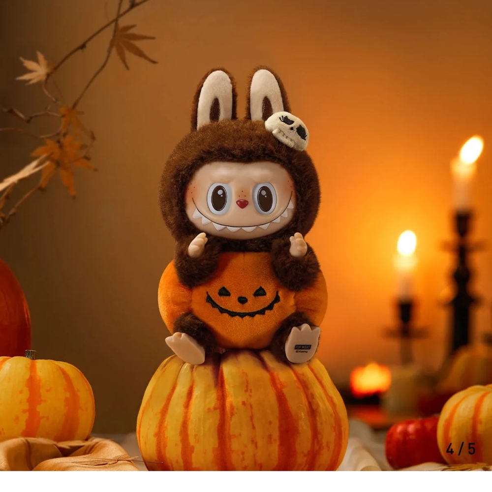 Happy Halloween Party Series-Sitting Pumpkin Vinyl Plush Pendant